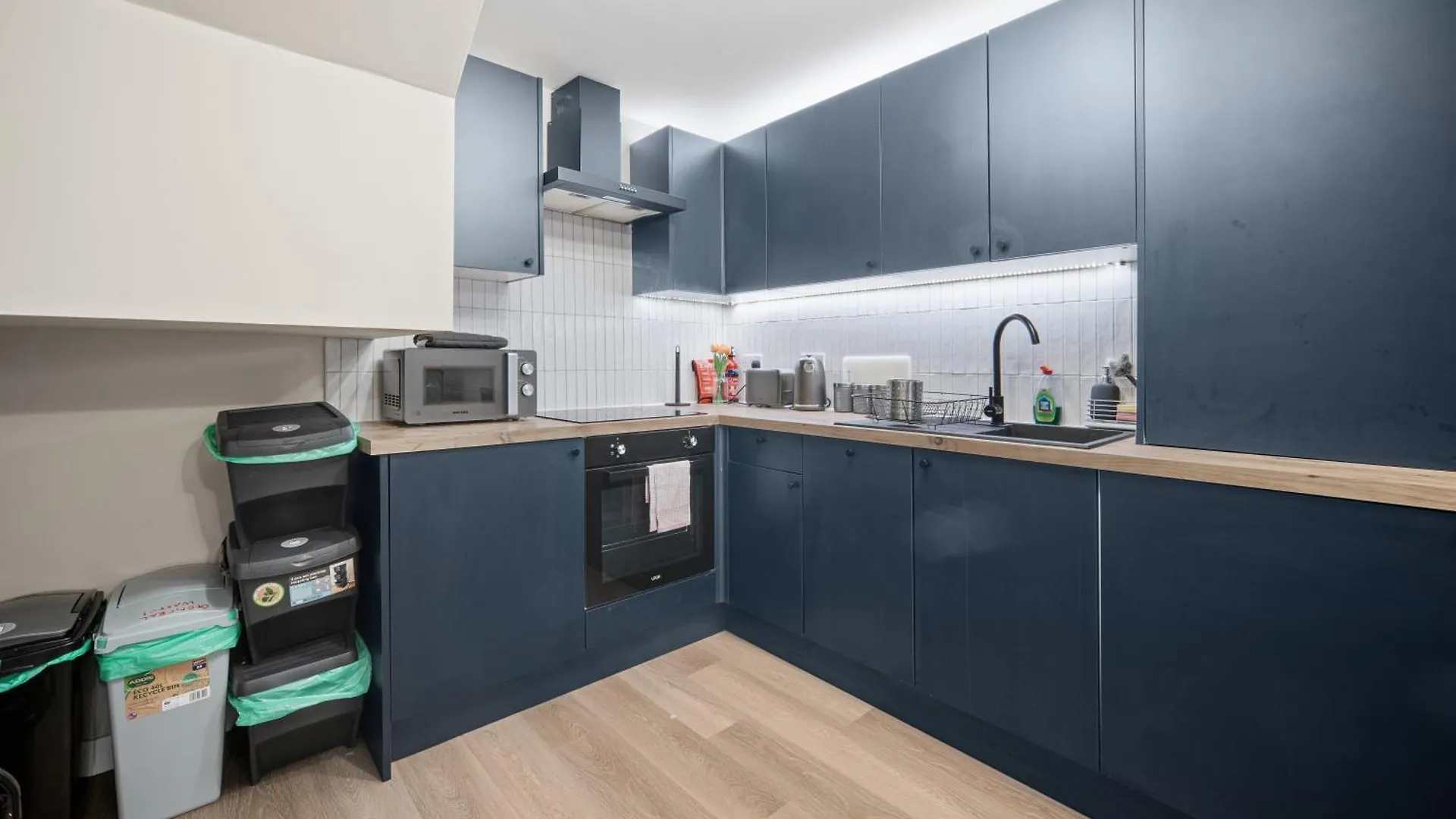 Modern Escape Fast Wifi 2 Minute Walk To Centre Διαμέρισμα Κάρντιφ Ηνωμένο Βασίλειο