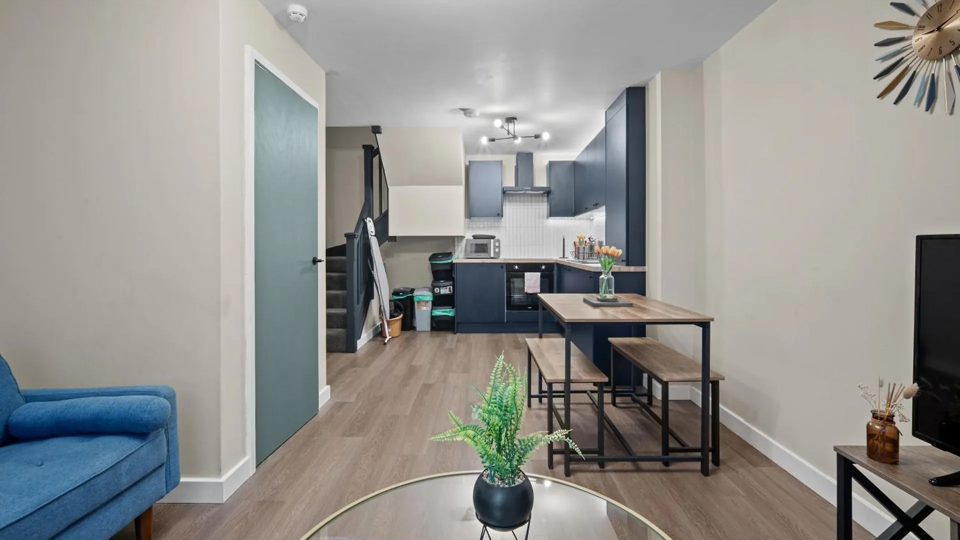 Апартаменты Modern Escape Fast Wifi 2 Minute Walk To Centre Кардифф 0*,