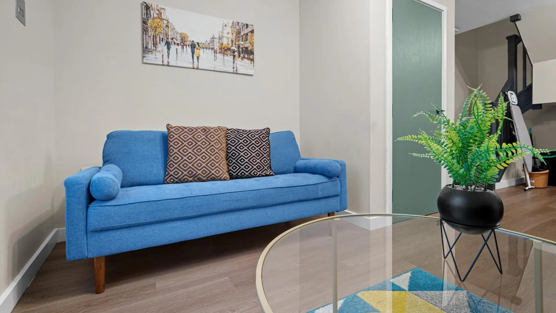 Апартаменты Modern Escape Fast Wifi 2 Minute Walk To Centre Кардифф