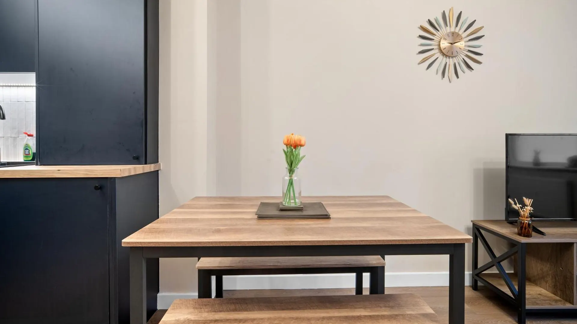Апартаменты Modern Escape Fast Wifi 2 Minute Walk To Centre Кардифф 0*,  Великобритания
